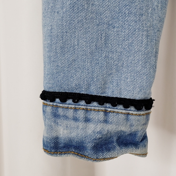 Custom Salt-n-Pepa Inspired Denim Cropped Jacket Size Medium / Large - Picture 7 of 16